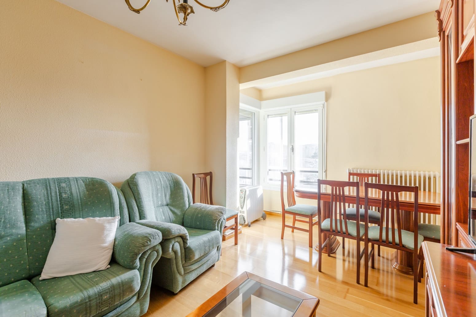 Piso de 3 habitaciones en Artajona en venta - 155.000 € (Ref: 9527195)