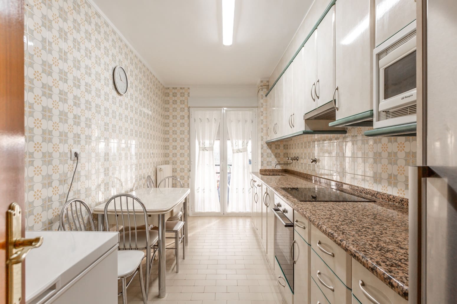 Piso de 3 habitaciones en Artajona en venta - 155.000 € (Ref: 9527195)