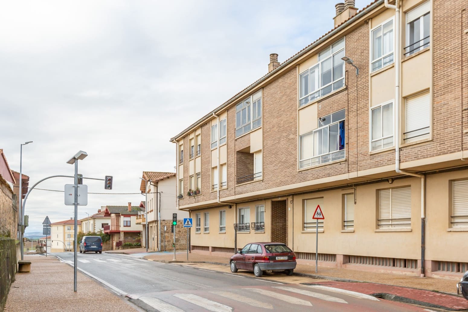 Piso de 3 habitaciones en Artajona en venta - 155.000 € (Ref: 9527195)