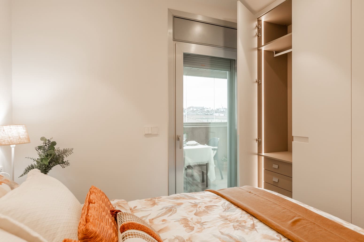 1 soverom Leilighet til salgs i Pamplona med garasje - € 375 000 (Ref: 9530139)