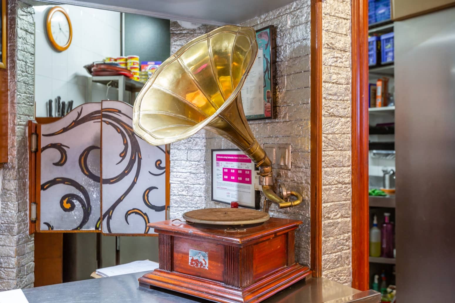 Business for sale in Vitoria-Gasteiz - € 360,000 (Ref: 9533420)