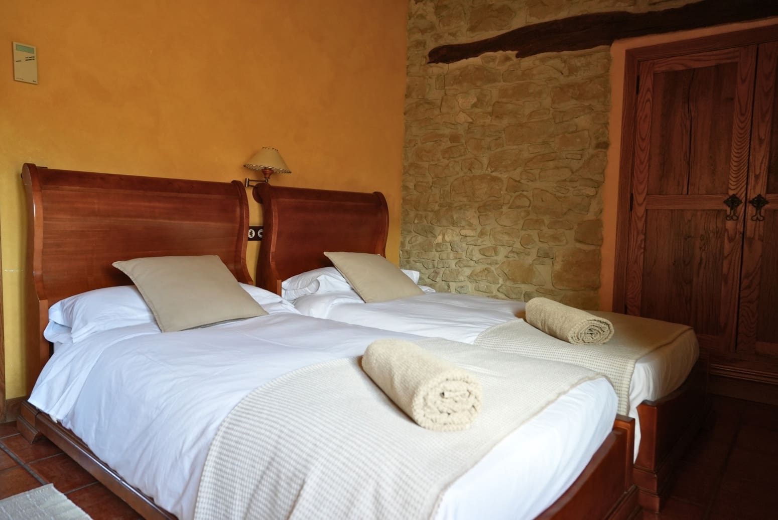 4 bedroom Business for sale in Leoz - € 349,900 (Ref: 9533421)