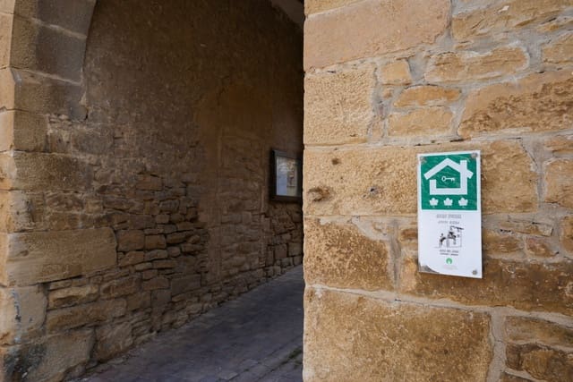 4 bedroom Business for sale in Leoz - € 349,900 (Ref: 9533421)