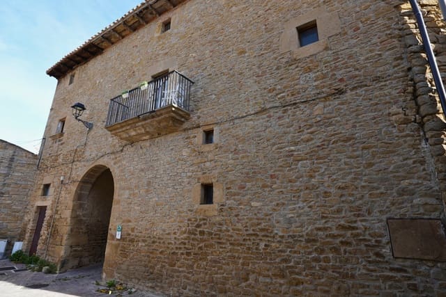 4 bedroom Business for sale in Leoz - € 349,900 (Ref: 9533421)