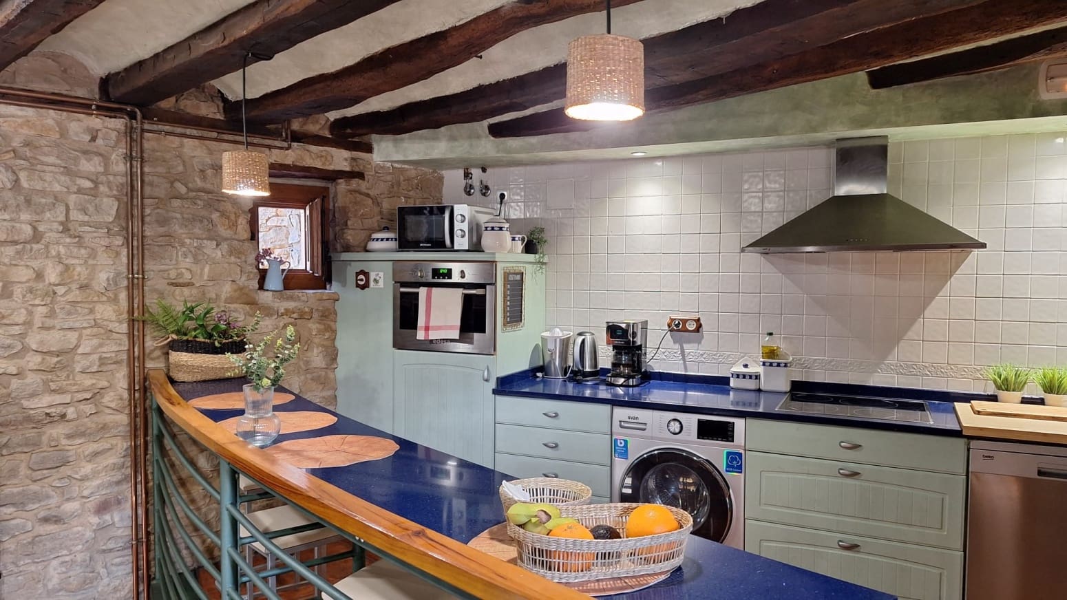 4 bedroom Business for sale in Leoz - € 349,900 (Ref: 9533421)