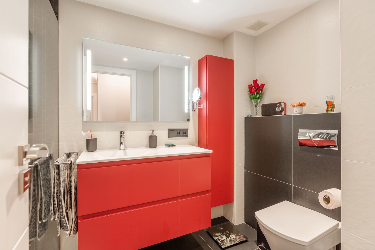 3 soveværelse Lejlighed til salg i Pamplona / Iruna med garage - € 285.000 (Ref: 9533422)