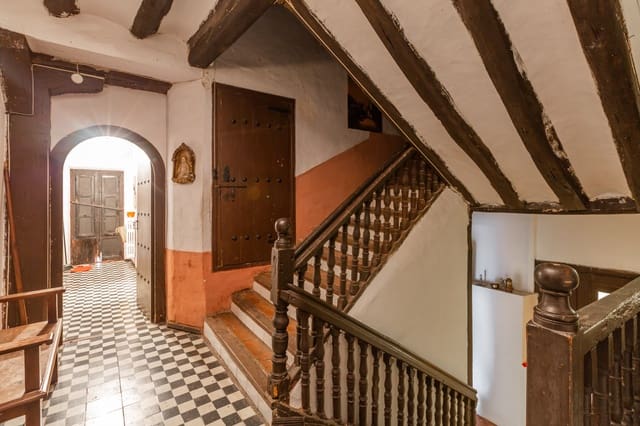 8 soveværelse Villa til salg i Cendea de Olza/Oltza Zendea - € 215.000 (Ref: 9533423)