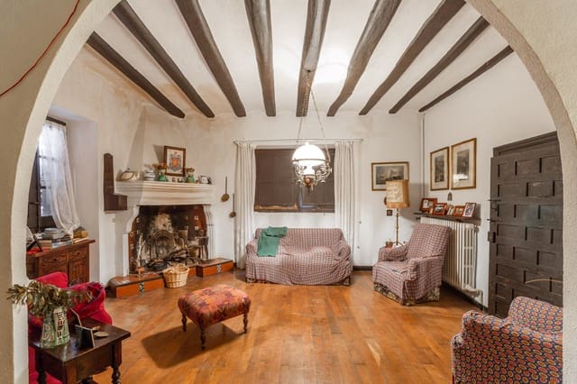 8 soveværelse Villa til salg i Cendea de Olza/Oltza Zendea - € 215.000 (Ref: 9533423)