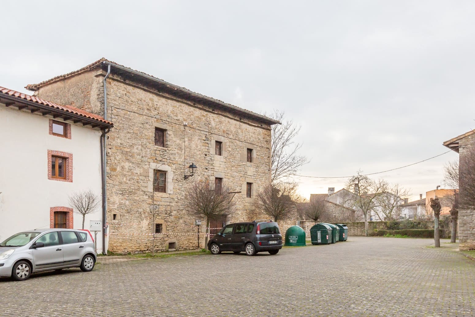 8 soveværelse Villa til salg i Cendea de Olza/Oltza Zendea - € 215.000 (Ref: 9533423)