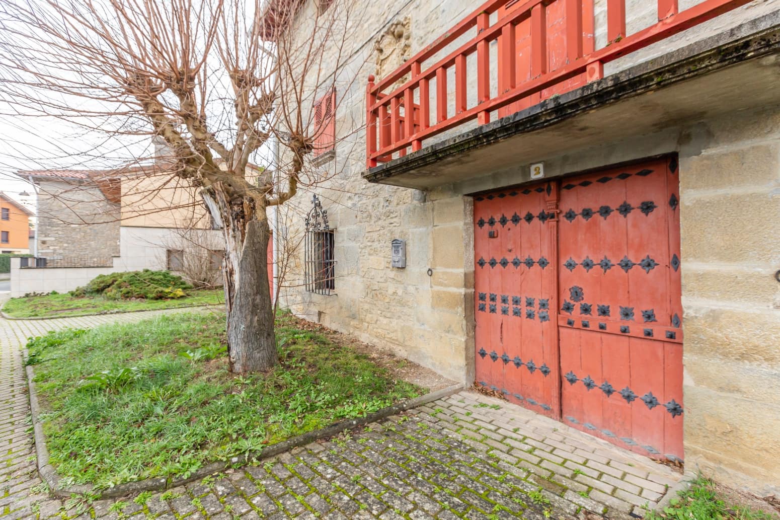 8 soveværelse Villa til salg i Cendea de Olza/Oltza Zendea - € 215.000 (Ref: 9533423)