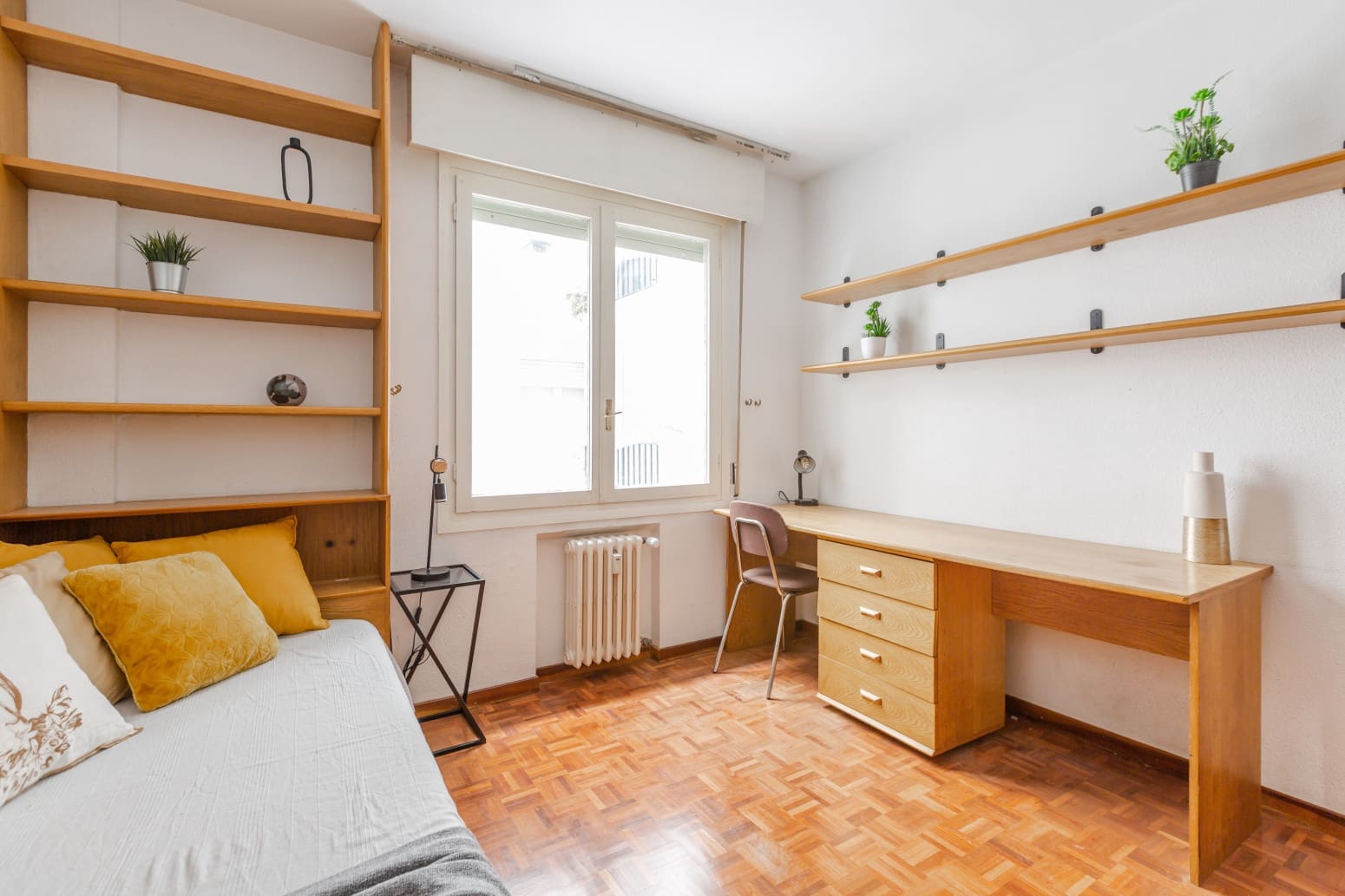 4 soveværelse Lejlighed til salg i Pamplona / Iruna med garage - € 399.000 (Ref: 9535626)