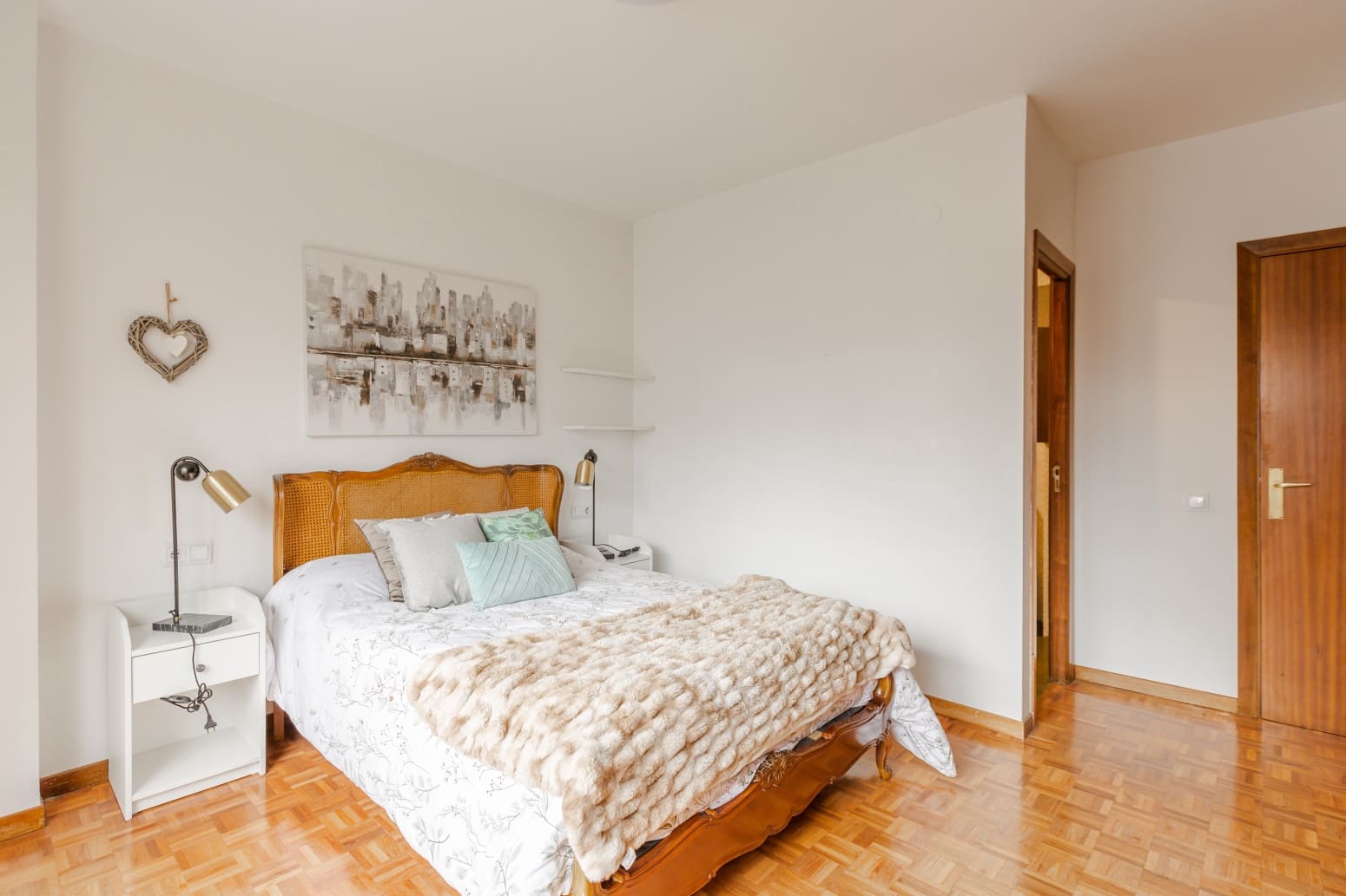 4 soveværelse Lejlighed til salg i Pamplona / Iruna med garage - € 399.000 (Ref: 9535626)