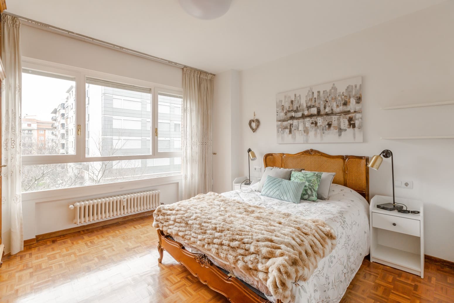 4 soveværelse Lejlighed til salg i Pamplona / Iruna med garage - € 399.000 (Ref: 9535626)