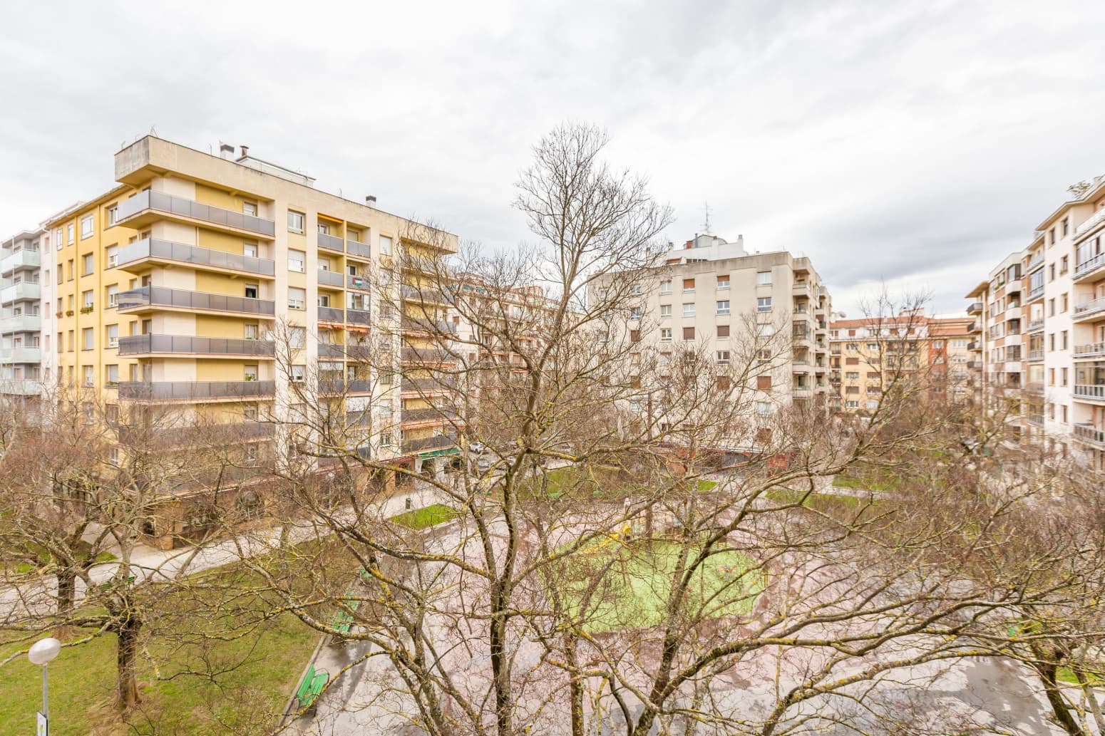 4 soveværelse Lejlighed til salg i Pamplona / Iruna med garage - € 399.000 (Ref: 9535626)