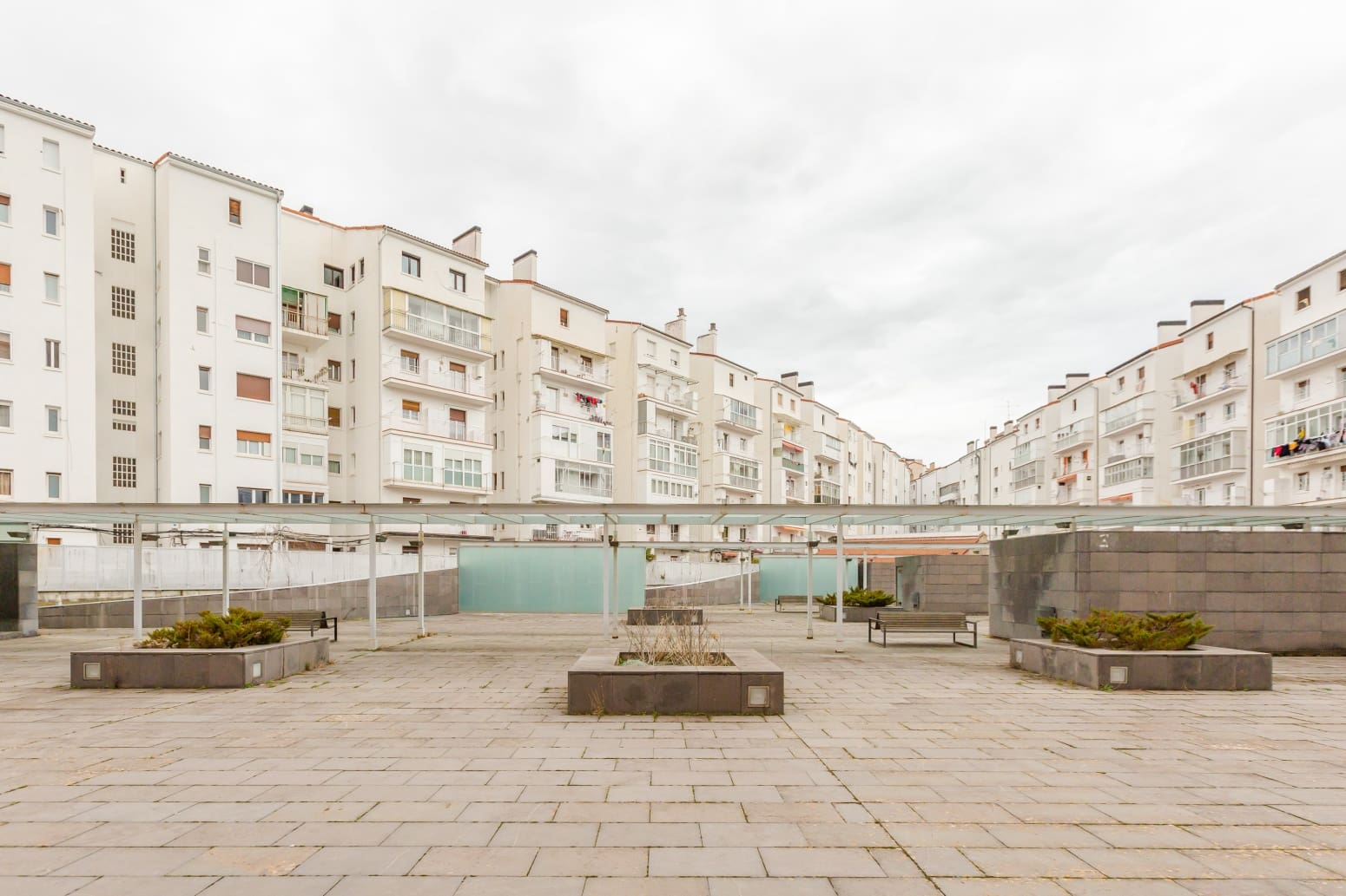 4 soveværelse Lejlighed til salg i Pamplona / Iruna med garage - € 399.000 (Ref: 9535626)