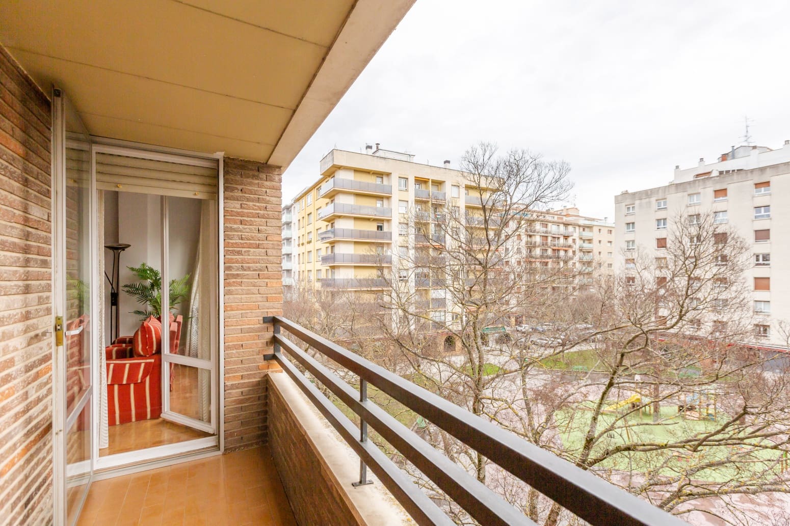 4 soveværelse Lejlighed til salg i Pamplona / Iruna med garage - € 399.000 (Ref: 9535626)