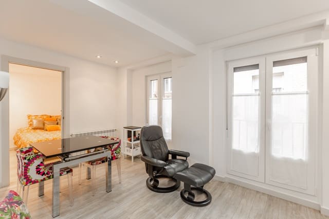 1 soverom Leilighet til salgs i Pamplona - € 189 000 (Ref: 9543161)