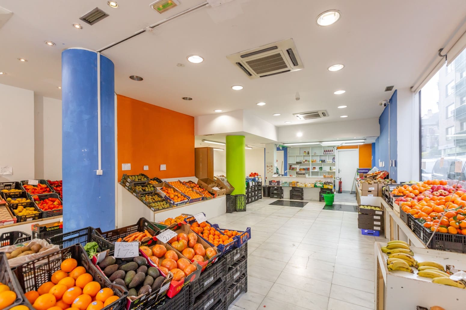 Commercial for rent in Burlada - € 30,000 (Ref: 9561441)