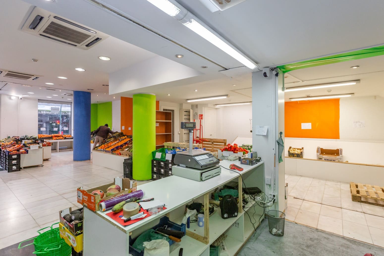 Commercial for rent in Burlada - € 30,000 (Ref: 9561441)