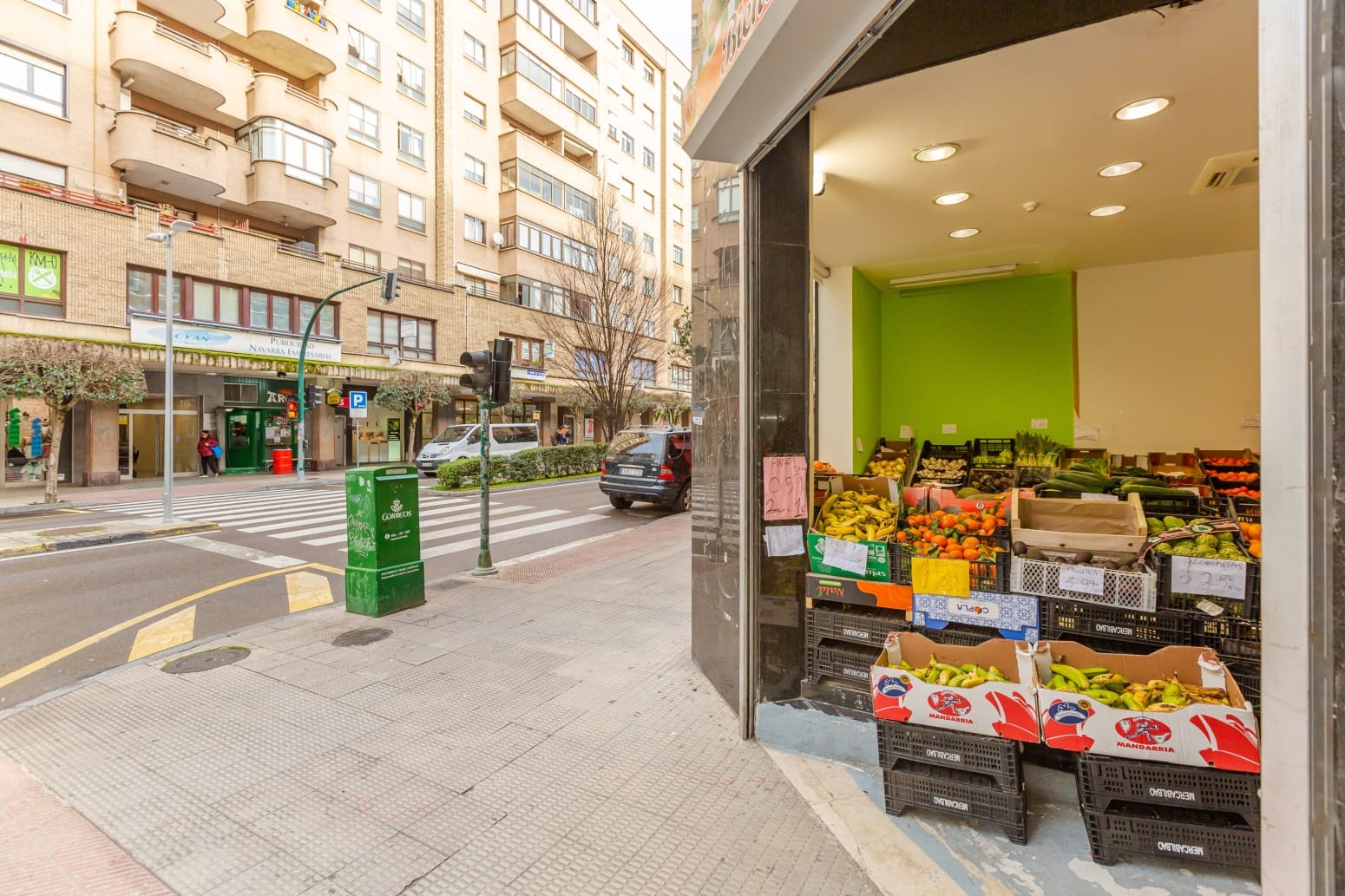 Commercial for rent in Burlada - € 30,000 (Ref: 9561441)