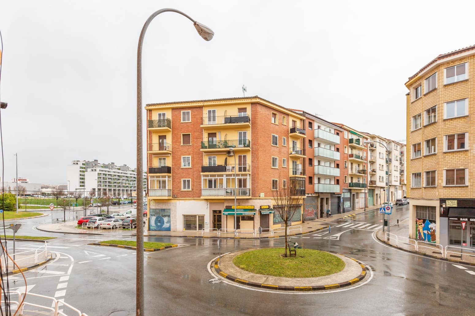 2 bedroom Flat for sale in Pamplona / Iruna - € 185,000 (Ref: 9561442)