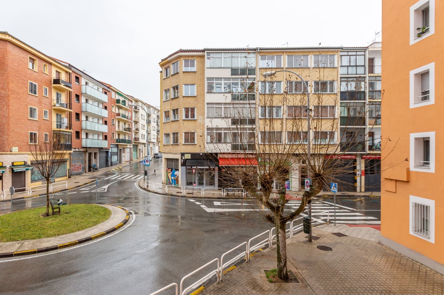 2 bedroom Flat for sale in Pamplona / Iruna - € 185,000 (Ref: 9561442)