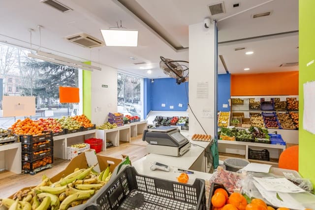 Erhverv til leje i Pamplona / Iruña - € 45.000 (Ref: 9561444)