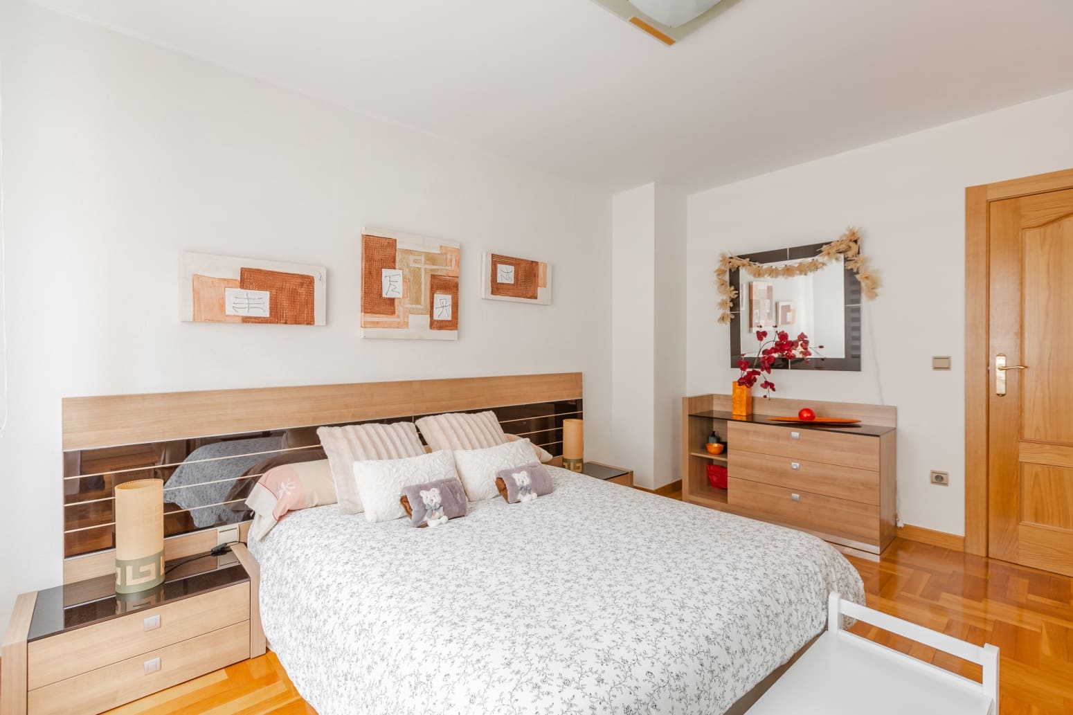 5 sypialnia Willa na sprzedaż w Baranain z garażem - 575 000 € (Ref: 9568239)