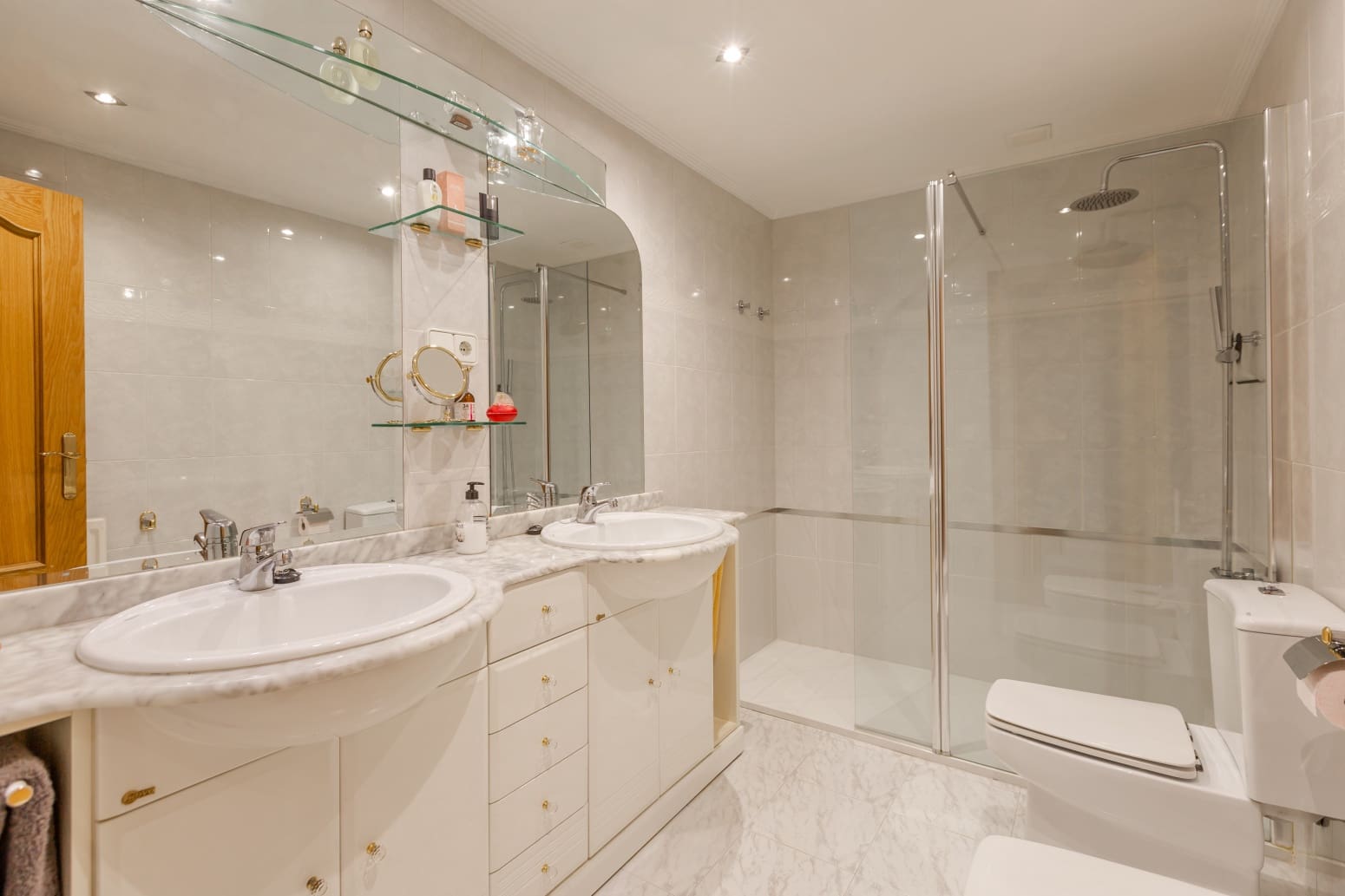 5 sypialnia Willa na sprzedaż w Baranain z garażem - 575 000 € (Ref: 9568239)