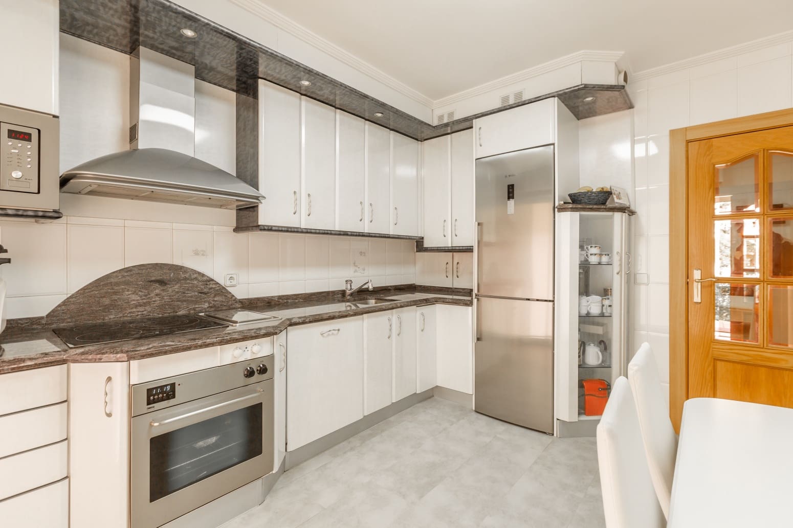 5 sypialnia Willa na sprzedaż w Baranain z garażem - 575 000 € (Ref: 9568239)