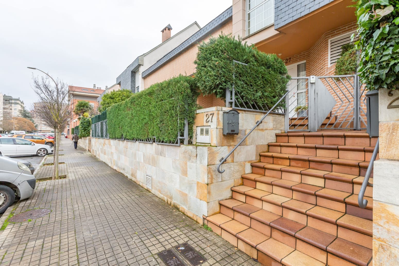 5 sypialnia Willa na sprzedaż w Baranain z garażem - 575 000 € (Ref: 9568239)