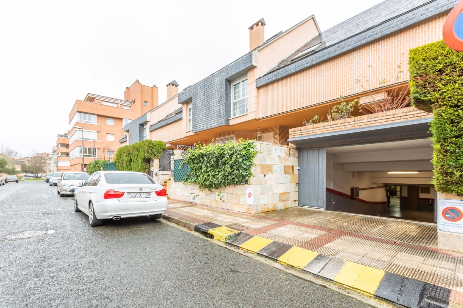 5 sypialnia Willa na sprzedaż w Baranain z garażem - 575 000 € (Ref: 9568239)