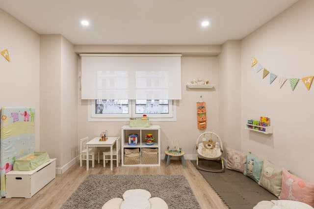 3 soveværelse Lejlighed til salg i Pamplona / Iruña - € 320.000 (Ref: 9568240)