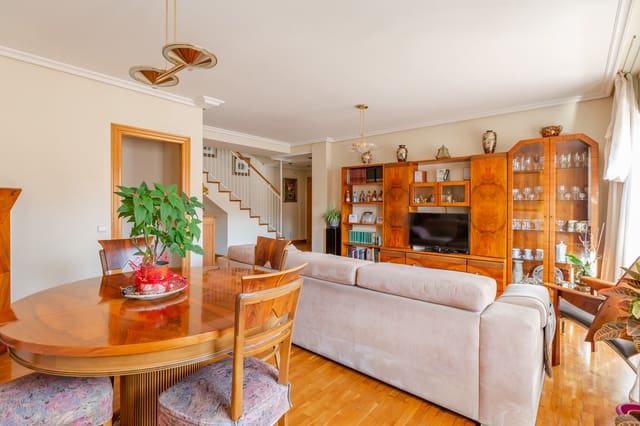 2 soveværelse Lejlighed til salg i Pamplona / Iruña med garage - € 400.000 (Ref: 9568241)