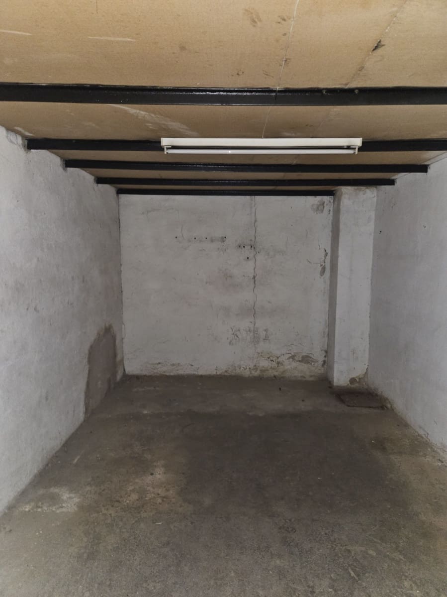 Commercial for rent in Burlada - € 1,000 (Ref: 9585975)