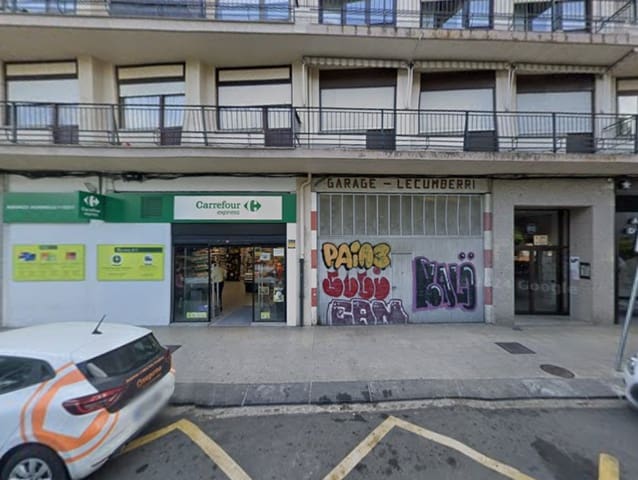 Kaupallinen vuokrattavana paikassa Burlada - 1 000 € (Ref: 9585975)