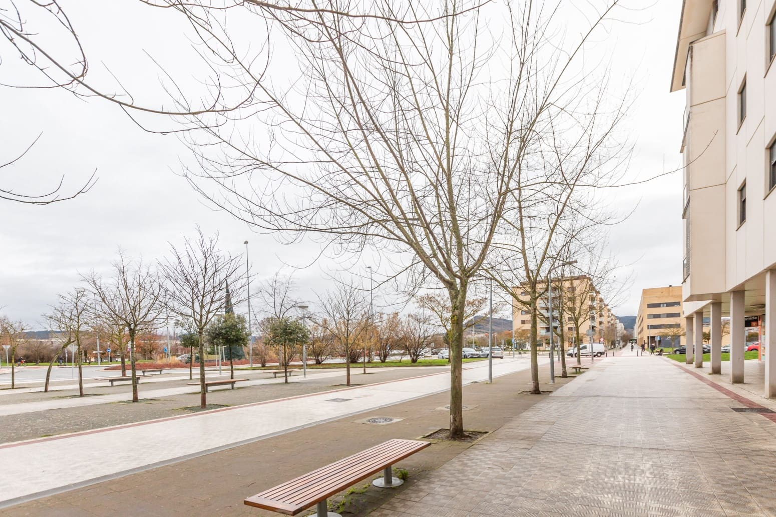 Commercial for sale in Egues - € 160,000 (Ref: 9585977)