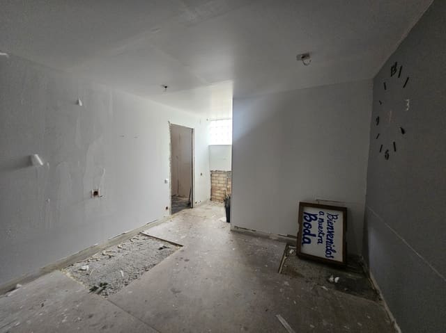 Kaupallinen vuokrattavana paikassa Burlada - 450 € (Ref: 9585979)