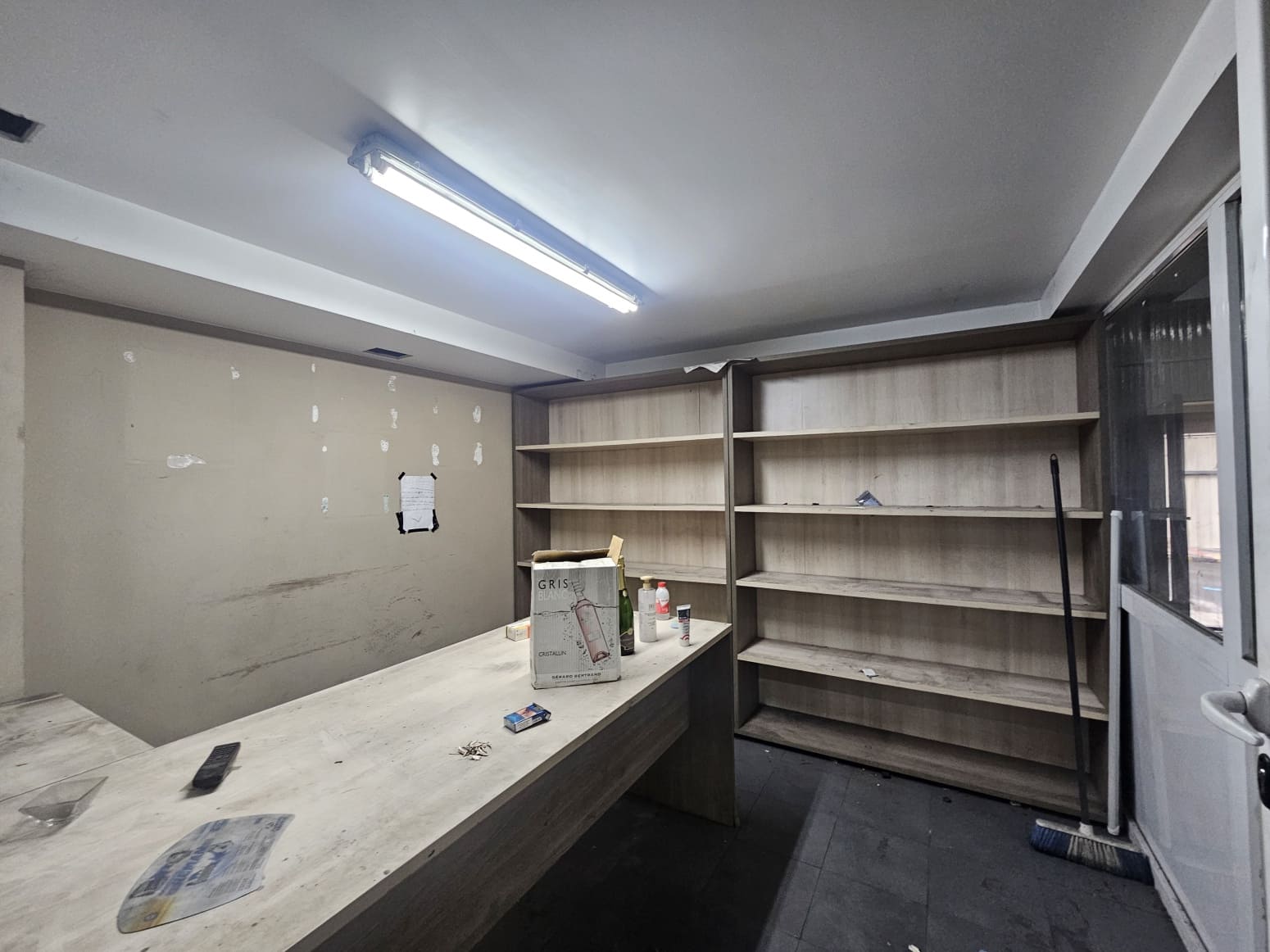 Local Comercial en Pamplona / Iruña en alquiler - 880 € (Ref: 9585981)