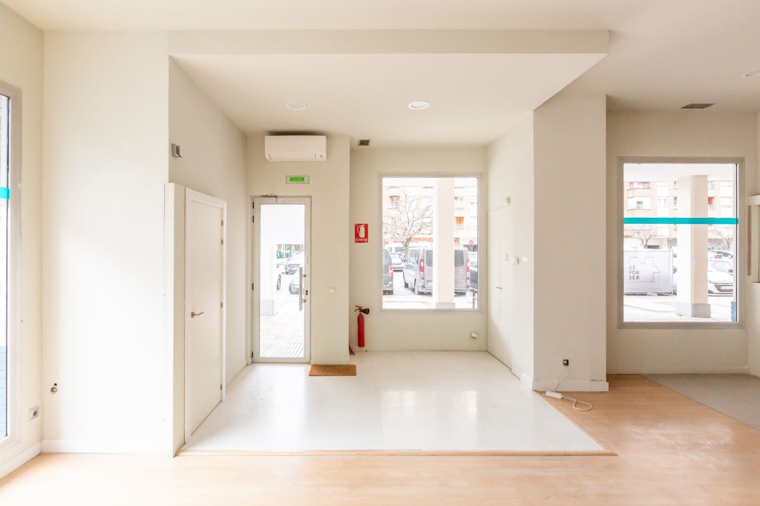 Commercial for rent in Pamplona / Iruna - € 800 (Ref: 9585982)