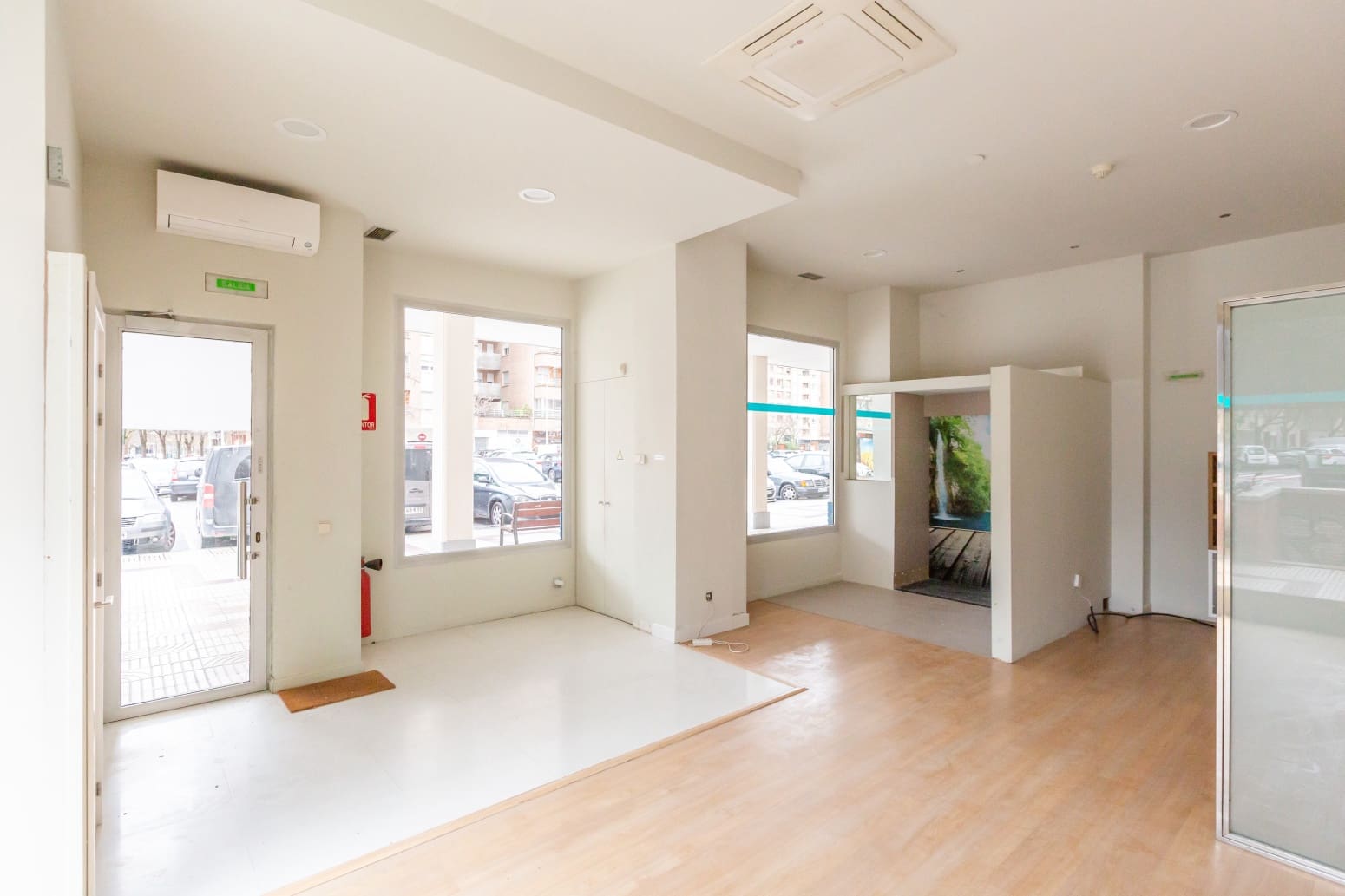 Commercial for rent in Pamplona / Iruna - € 800 (Ref: 9585982)