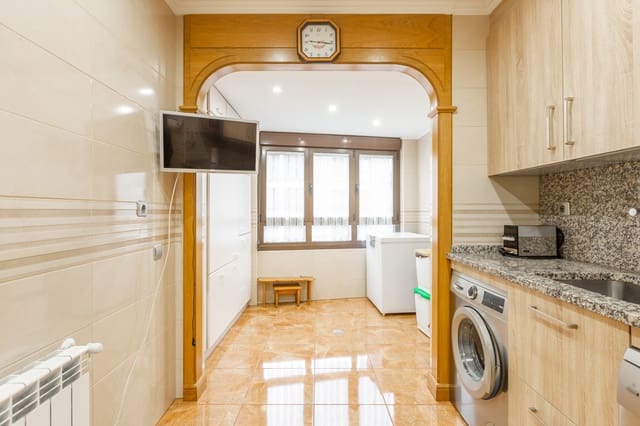 4 makuuhuone Asunto myytävänä paikassa Pamplona mukana 
autotalli - 479 000 € (Ref: 9590854)