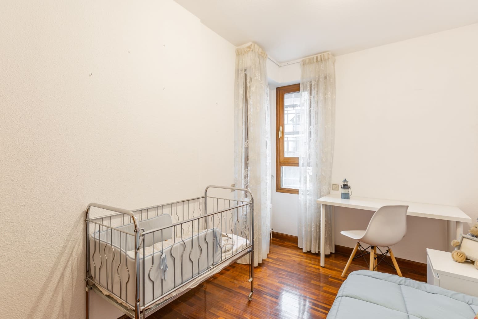 4 bedroom Flat for sale in Pamplona / Iruna with garage - € 479,000 (Ref: 9590854)