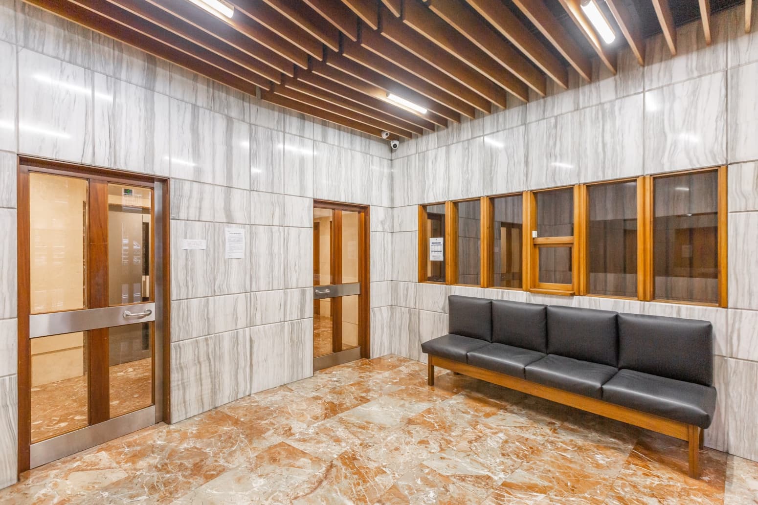 4 bedroom Flat for sale in Pamplona / Iruna with garage - € 479,000 (Ref: 9590854)