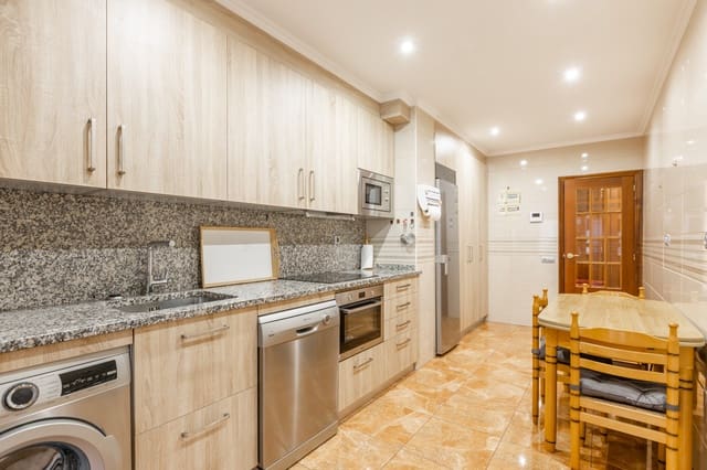 4 makuuhuone Asunto myytävänä paikassa Pamplona mukana 
autotalli - 479 000 € (Ref: 9590854)