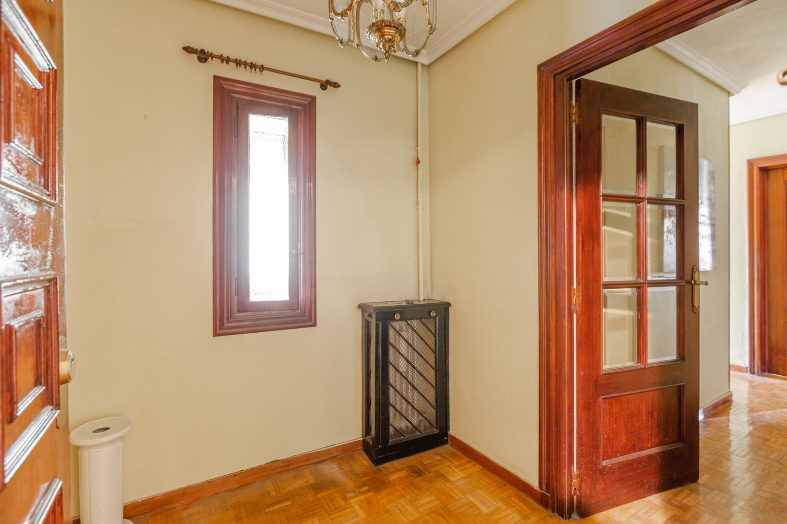 4 slaapkamer Flat te koop in Pamplona met garage - € 239.900 (Ref: 9590855)