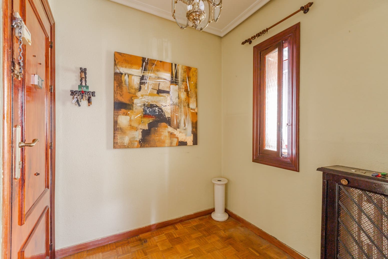 4 slaapkamer Flat te koop in Pamplona met garage - € 239.900 (Ref: 9590855)