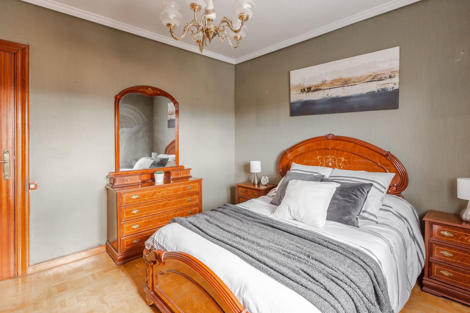 4 slaapkamer Flat te koop in Pamplona met garage - € 239.900 (Ref: 9590855)