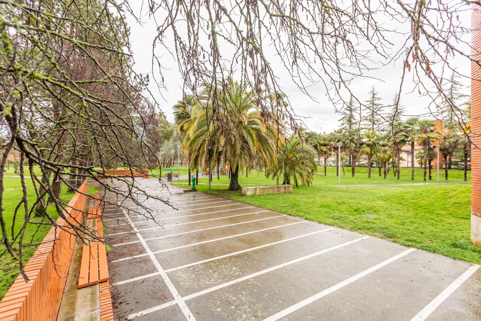 4 slaapkamer Flat te koop in Pamplona met garage - € 239.900 (Ref: 9590855)