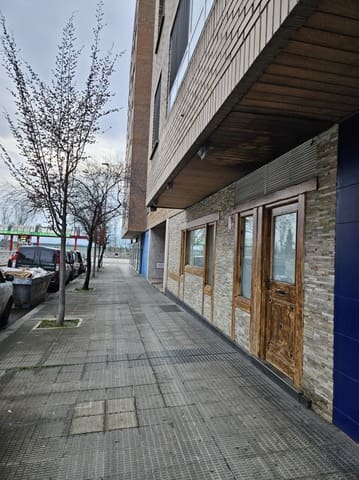 Commercieel te huur in Pamplona - € 800 (Ref: 9590856)